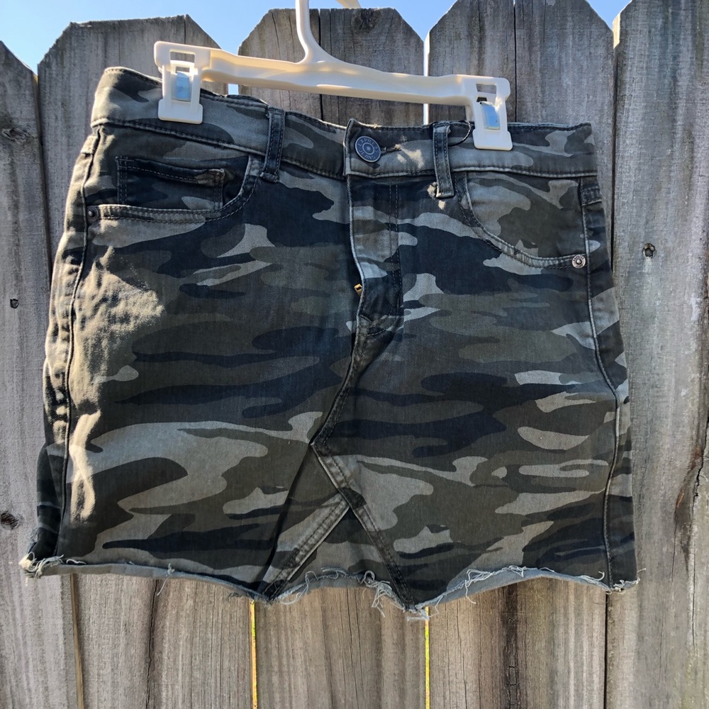 Express Camo Mini Skirt